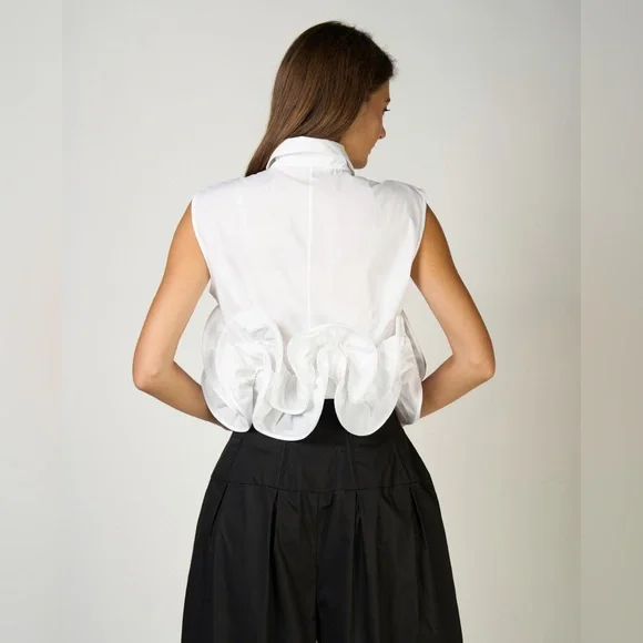 Micas Button Ruffle Ruched Tank Top - Picture 5 of 12